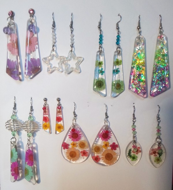 Boucles d'oreilles en résine époxy série 2
